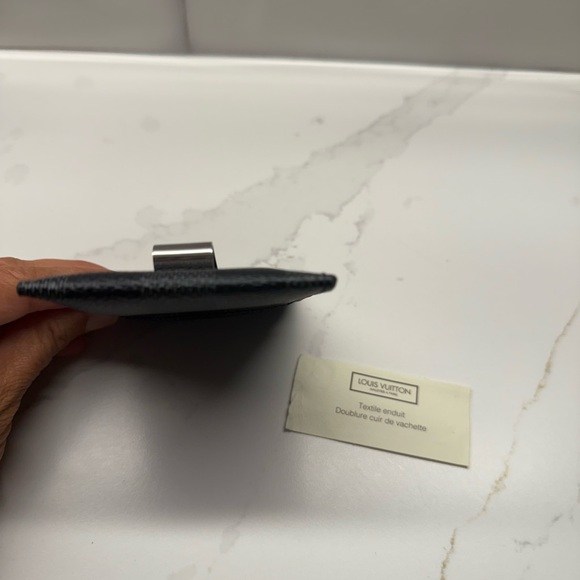 Louis Vuitton Black Leather Card Holder - Picture 4 of 8